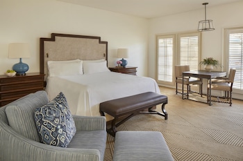 Room, 1 King Bed, Resort View