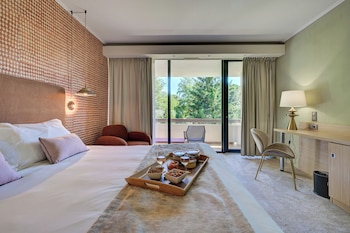 Superior Room, 1 Queen Bed, Non Smoking, Garden View
