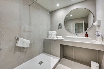 Standard Room, 2 Twin Beds, Non Smoking, Mountain View