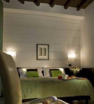 Junior Suite Club (4 Pax), Separate Building