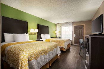Standard Room, 2 Queen Beds, Smoking