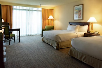 Club Room, 2 Queen Beds