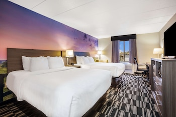 Standard Room, 2 Queen Beds, Non Smoking