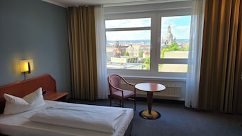 Comfort Twin Room