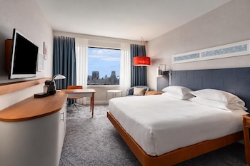 Executive Room, 1 King Bed, City View