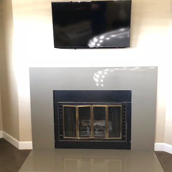 Parlor, 1 King Bed, Fireplace