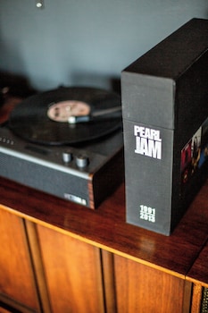 Pearl Jam Suite