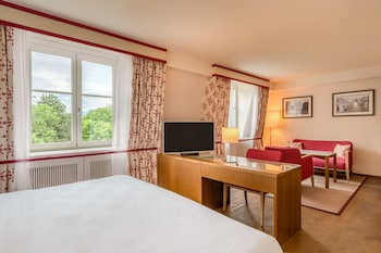 Junior Room, 1 King Bed