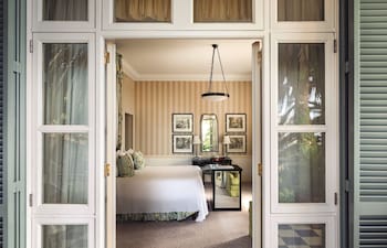 Junior Suite (Deluxe)