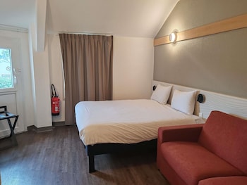 Standard Room, 1 Double Bed with Sofa bed