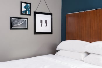Studio, 1 King Bed with Sofa bed, Bathtub