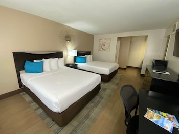 Family Suite, 2 Bedrooms, Non Smoking, 2 Bathrooms
