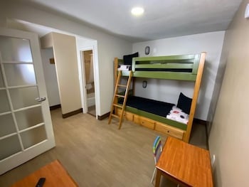 Family Suite, 2 Bedrooms, Non Smoking, 2 Bathrooms