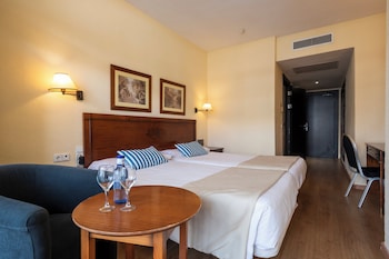 Economy Room