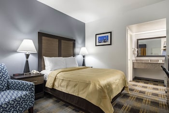 Standard Room, 1 Queen Bed, Non Smoking