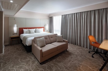 Suite, 1 King Bed, Club Lounge Access (Super King)