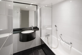 Standard Room, 1 King Bed (Super King, Stratford View)
