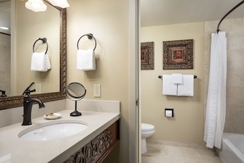 Deluxe Room, 2 Queen Beds