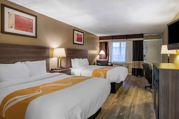 Room, 2 Queen Beds, Non Smoking, Courtyard View