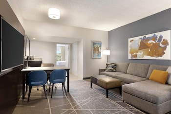 Room, 2 Queen Beds, Mountain View