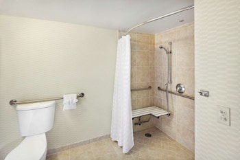 Suite, 2 Queen Beds, Mountain View (Roll-In Shower)