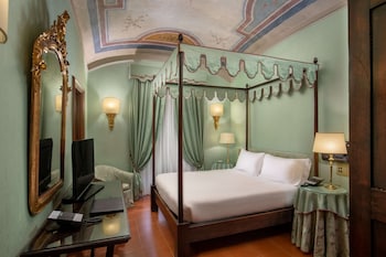 Standard Room, 1 Queen Bed, Non Smoking