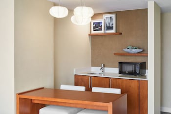 Suite, 1 Bedroom (Redondo King)