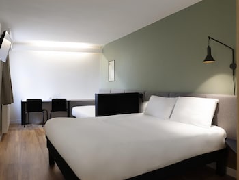 Standard Room, Multiple Beds
