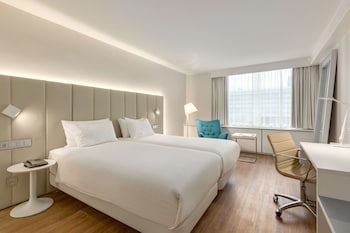 Family Room, Connecting Rooms (2AD+2CH)
