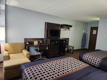 Standard Double Room, 2 Queen Beds
