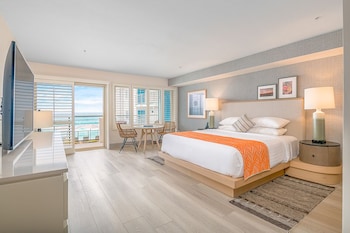Pool Terrace, 1 King Bed, Pool & Ocean View