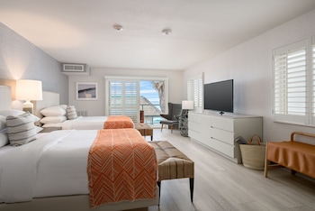 Standard Room, 2 Queen Beds, Partial Ocean View