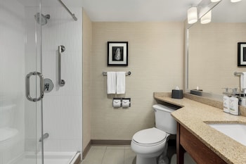 Premium Room, 1 King Bed, Corner