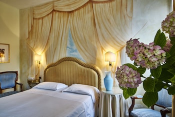 Superior Room, Canal View