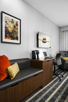 Studio, 1 King Bed