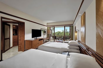 Deluxe Room, 2 Twin Beds (Club Access)