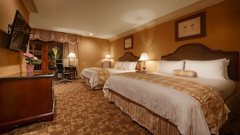 Standard Room, 2 Queen Beds, Accessible, Bathtub