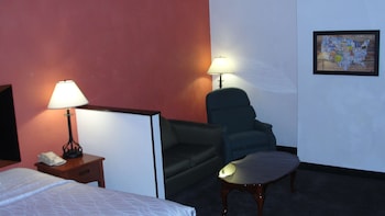 Standard Room, 1 King Bed, Non Smoking, Refrigerator & Microwave (with Single Sofabed)