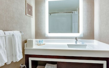 Deluxe Room, 2 Double Beds