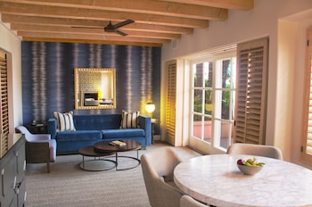 Villa (King Suite Garden)