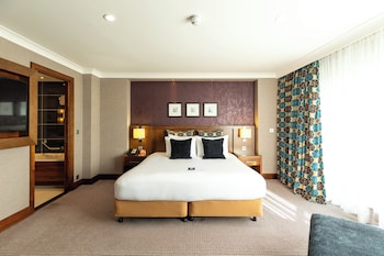 Premium Room, 1 King Bed, Club Lounge Access