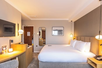 Standard Room, 1 Queen Bed