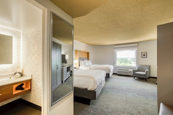 Standard Room, 2 Queen Beds, City View