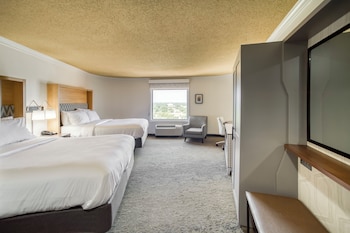 Standard Room, 2 Queen Beds, City View
