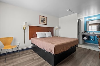 Room, 1 King Bed, Non Smoking