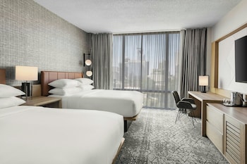 Room, 2 Queen Beds (Mobility/Hearing Access, Roll-In Shwr)