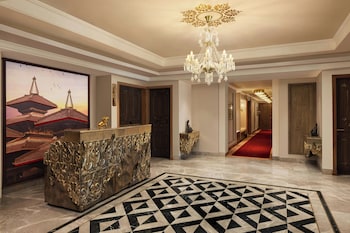 Regal Suite, Club lounge access, Bedroom 1: 1 King, Bedroom 2: 2 Double, Garden view