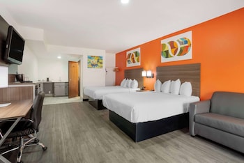 Standard Room, 2 Queen Beds, Non Smoking, Refrigerator & Microwave (with Sofabed)