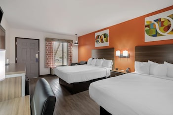 Standard Room, 2 Queen Beds, Non Smoking, Refrigerator & Microwave