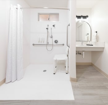 Standard Room, 2 Queen Beds, Accessible, Terrace